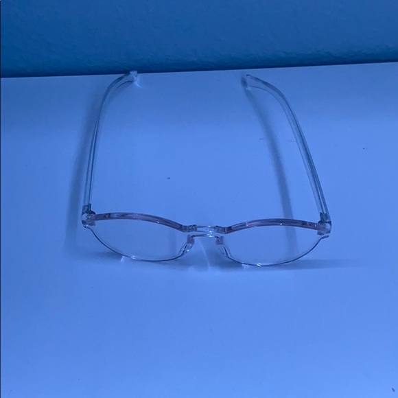 clear glasses 😍 - Picture 3 of 4